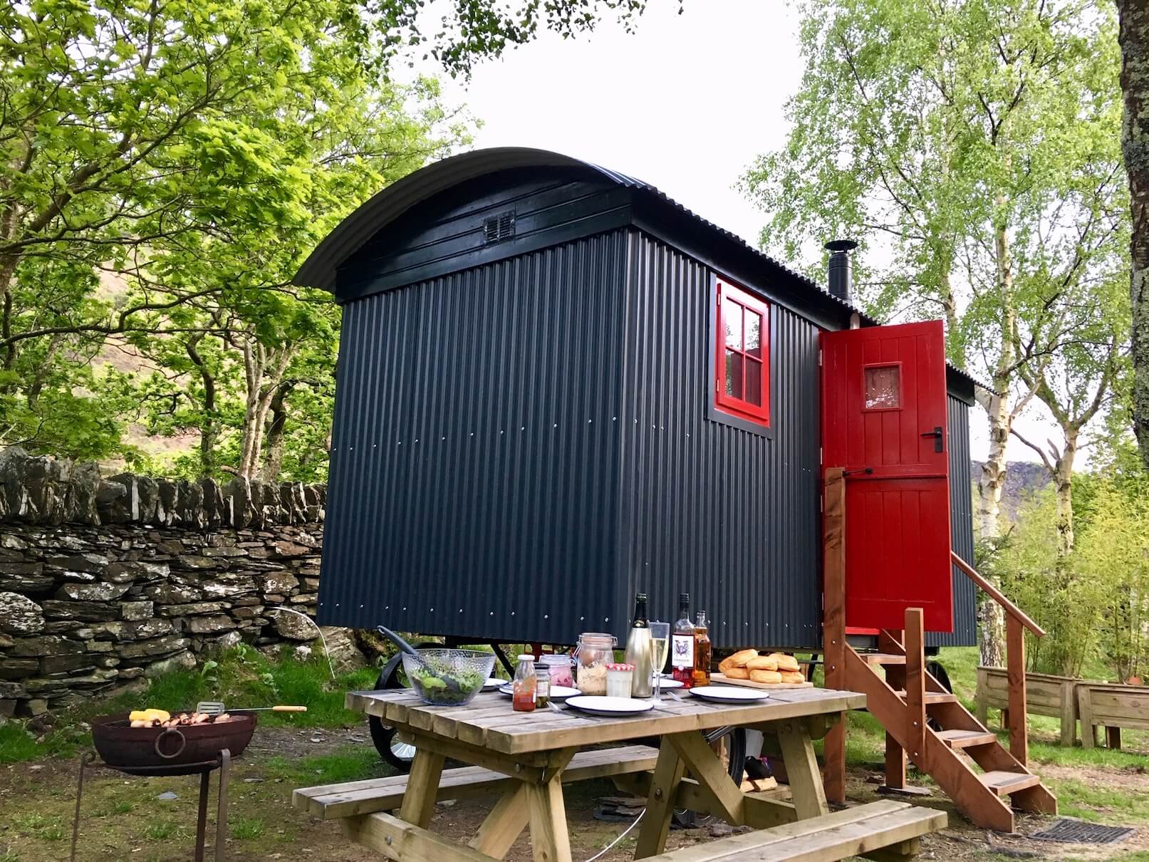 Snowdonia Holiday Cottage, Glamping North Wales, Snowdonia Camping Pods, Camp Site Snowdonia, glamping Break for 2