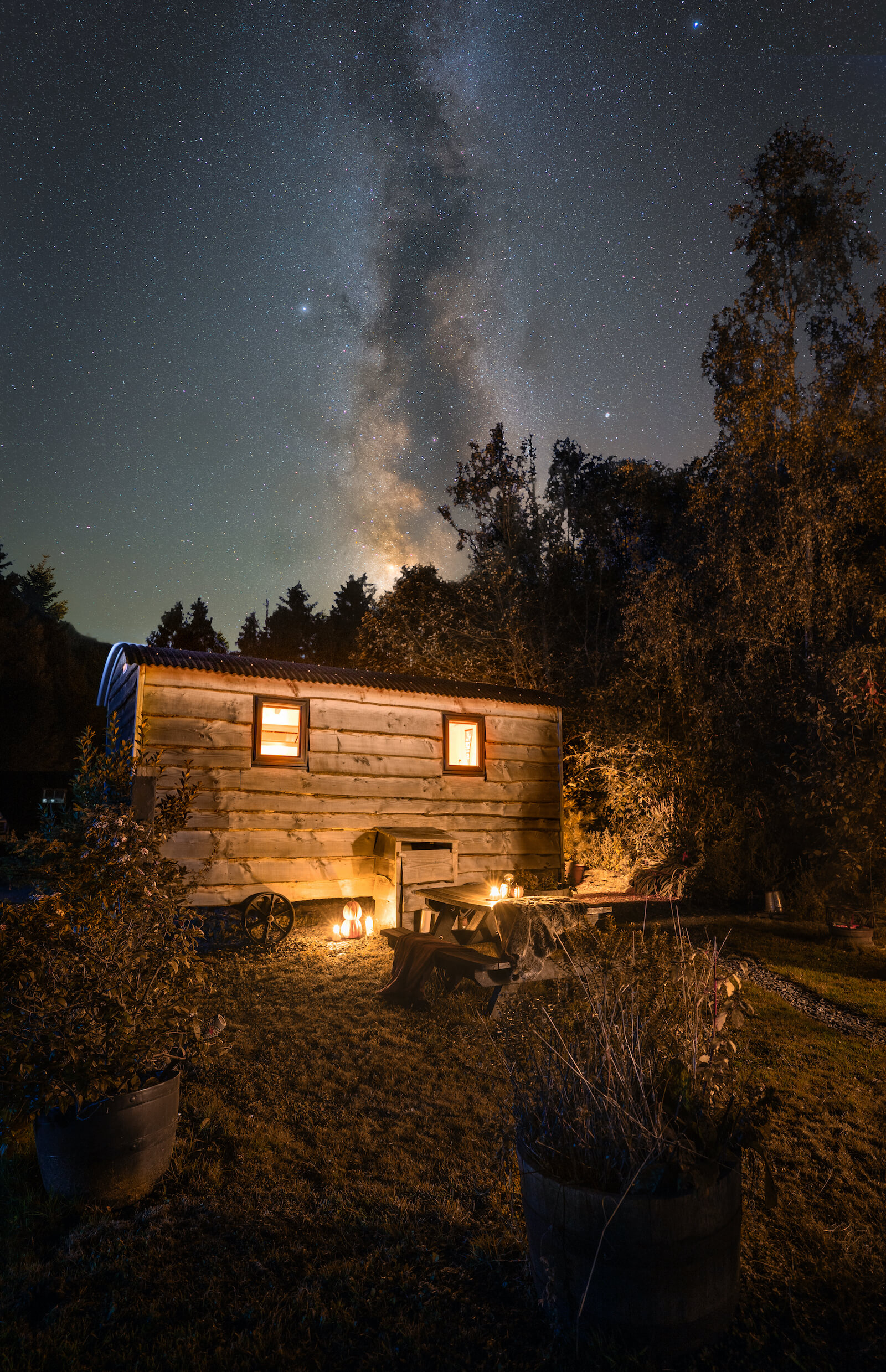 Graig Wen Wagon - Multi photo stacked Milkyway asttro photo by Kat Lawman Glamping North Wales, Wagon with Mily Way